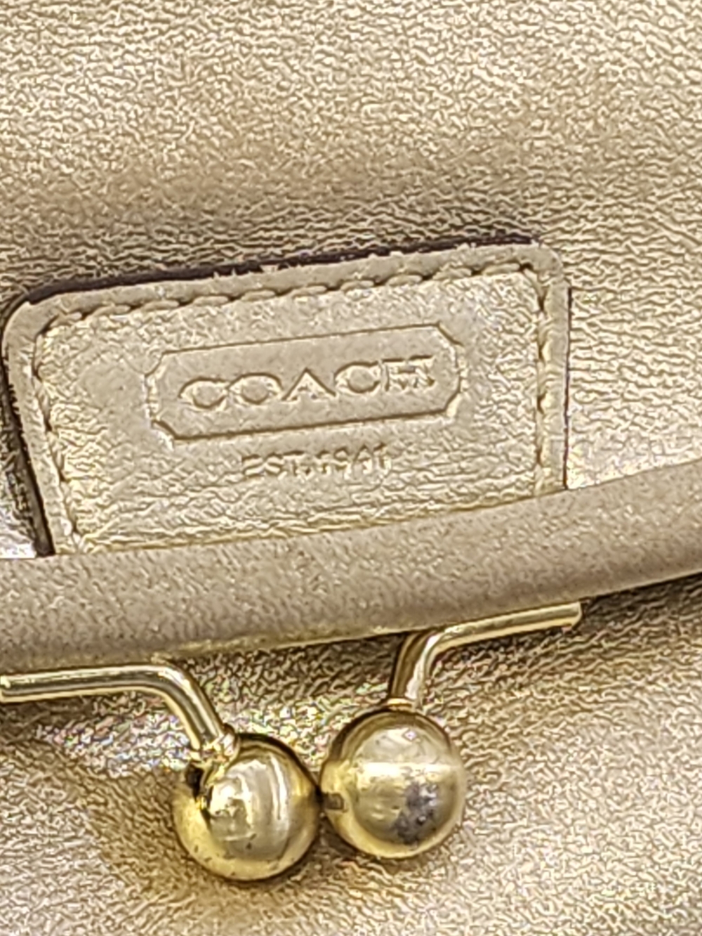 COACH 65th Anniversary Legacy Kiss Lock Metallic Gold Leather Wristlet- 2006 - Picture 4 of 10